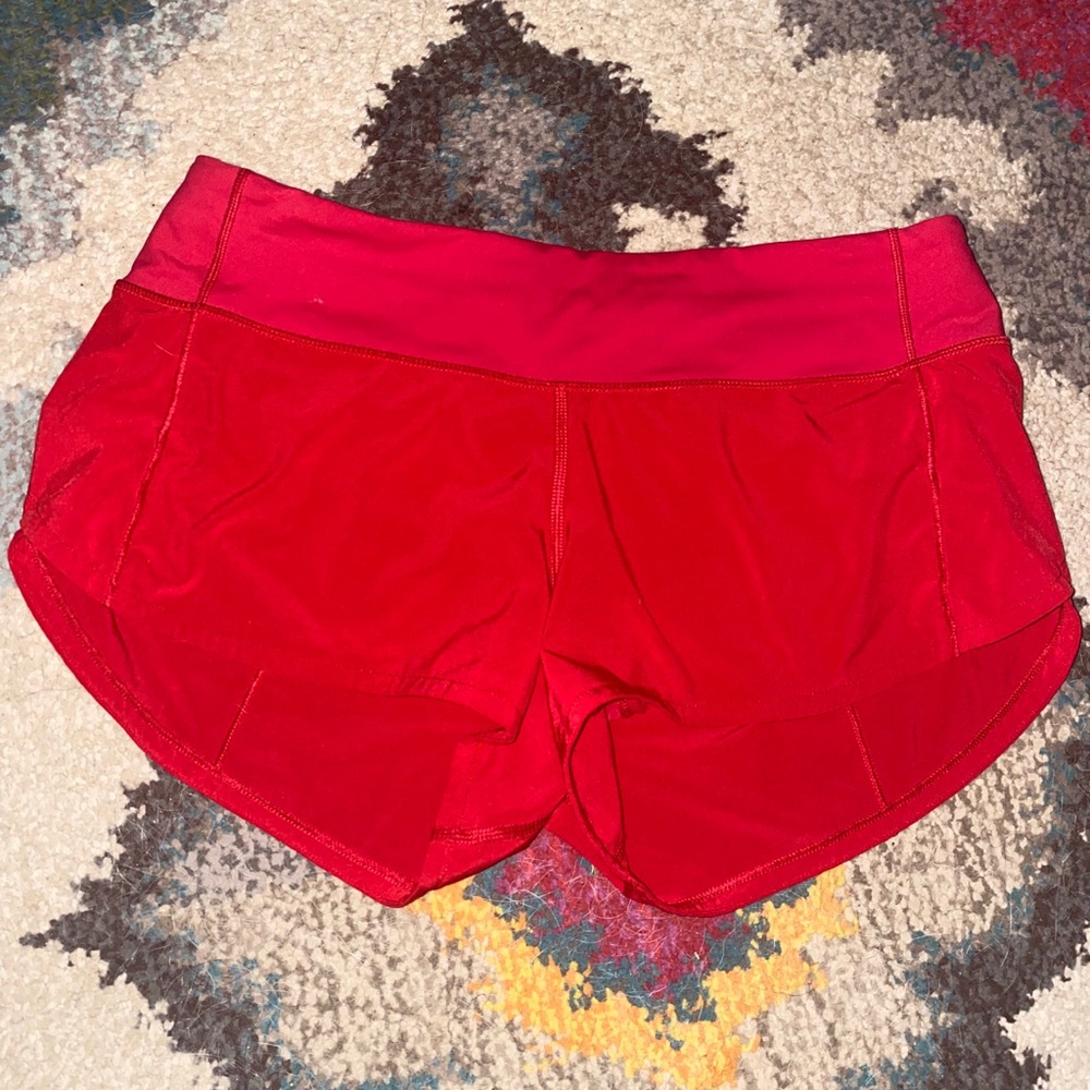 Lululemon speed up shorts 2.5 inseam, size 4